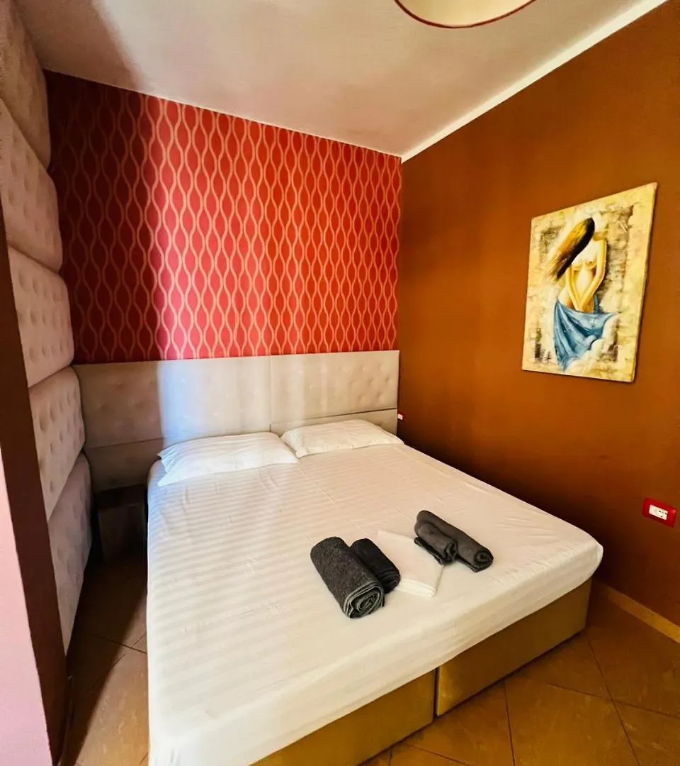 Inn Hotel Shkallnur
