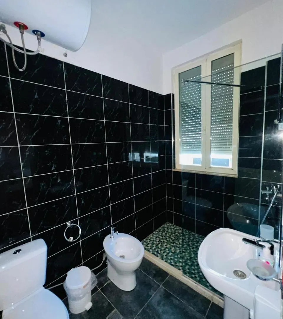 Inn Hotel Shkallnur