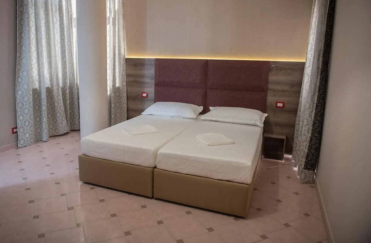 Inn Hotel Shkallnur
