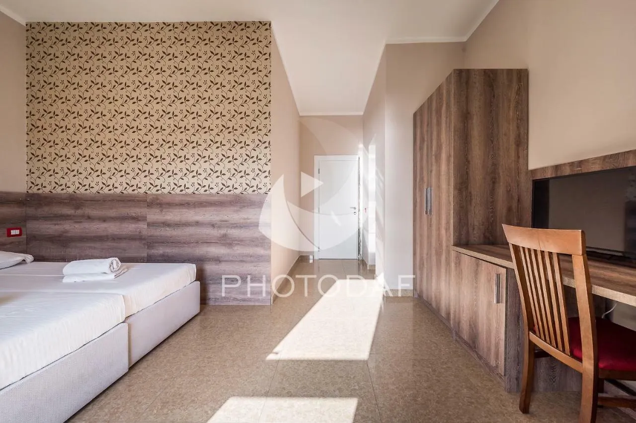 Inn Hotel Shkallnur